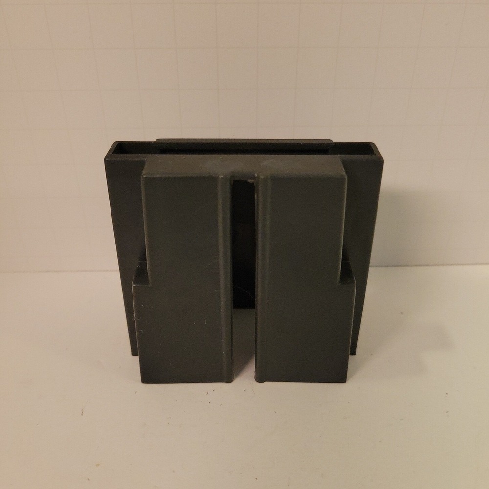 GI Joe Hasbro‎ 3 3/4" Defiant Shuttle Landing Gear Housing Part Piece Toy Figure